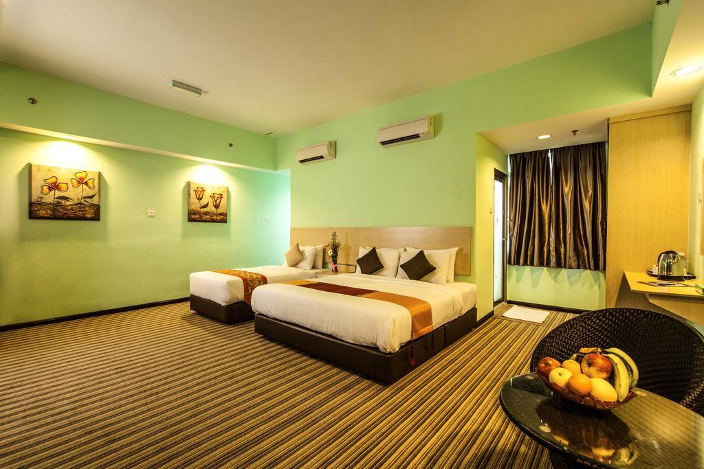 Thy Executive Hotel Τζόχορ Μπάχρου Δωμάτιο φωτογραφία