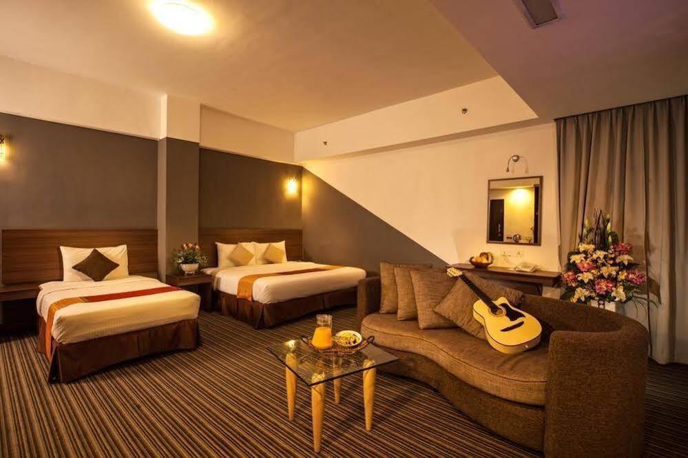 Thy Executive Hotel Τζόχορ Μπάχρου Εξωτερικό φωτογραφία
